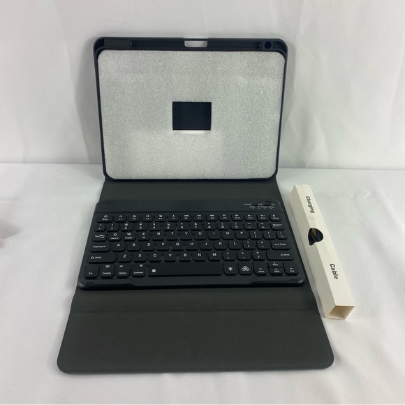 NEW Wireless Keyboard Case IPad Pro 11 in - Picture 2 of 7